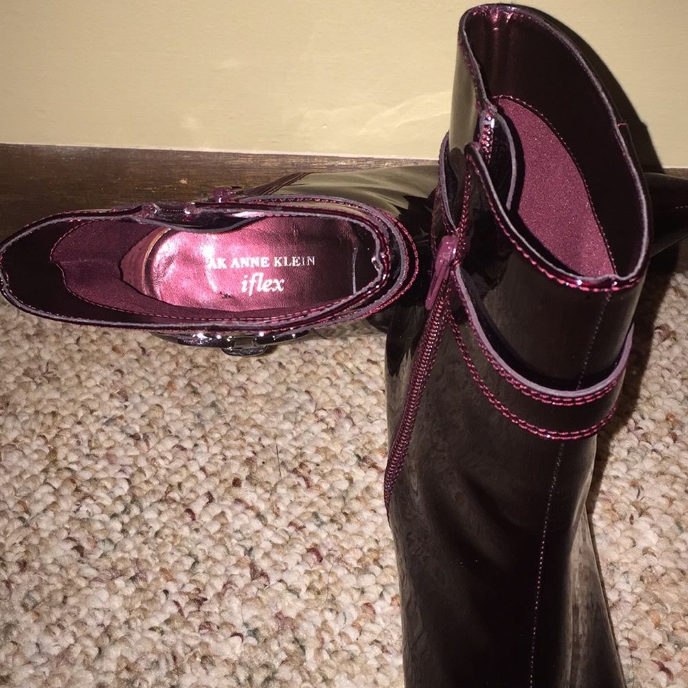 Boots - Picture 2 of 4